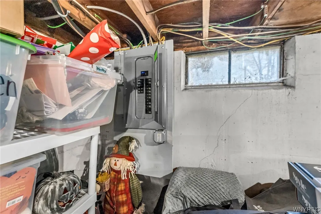 29 Calvin Court North, Tonawanda-town, New York 14, Tonawanda, New York 14150, 3 Bedrooms Bedrooms, 5 Rooms Rooms,1 BathroomBathrooms,Residential,Closed,29 Calvin Court North, Tonawanda-town, New York 14,0,B1520045