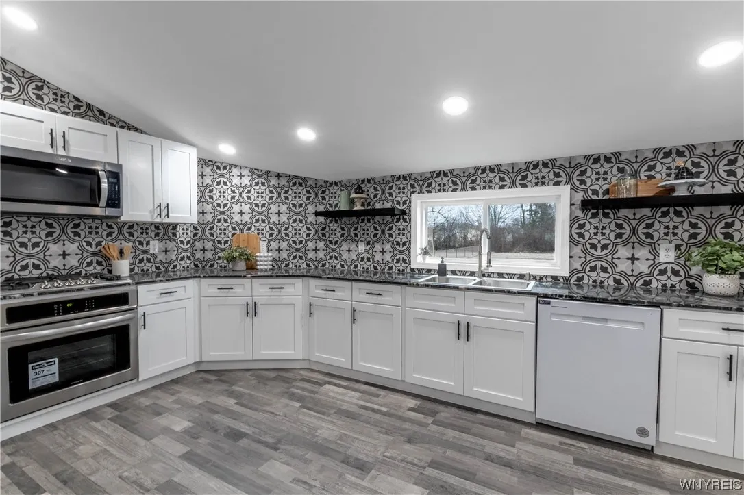 1630 Love Road, Grand Island, New York 14072, Grand Island, New York 14072, 3 Bedrooms Bedrooms, 5 Rooms Rooms,2 BathroomsBathrooms,Residential,Closed,1630 Love Road, Grand Island, New York 14072,0,B1519846