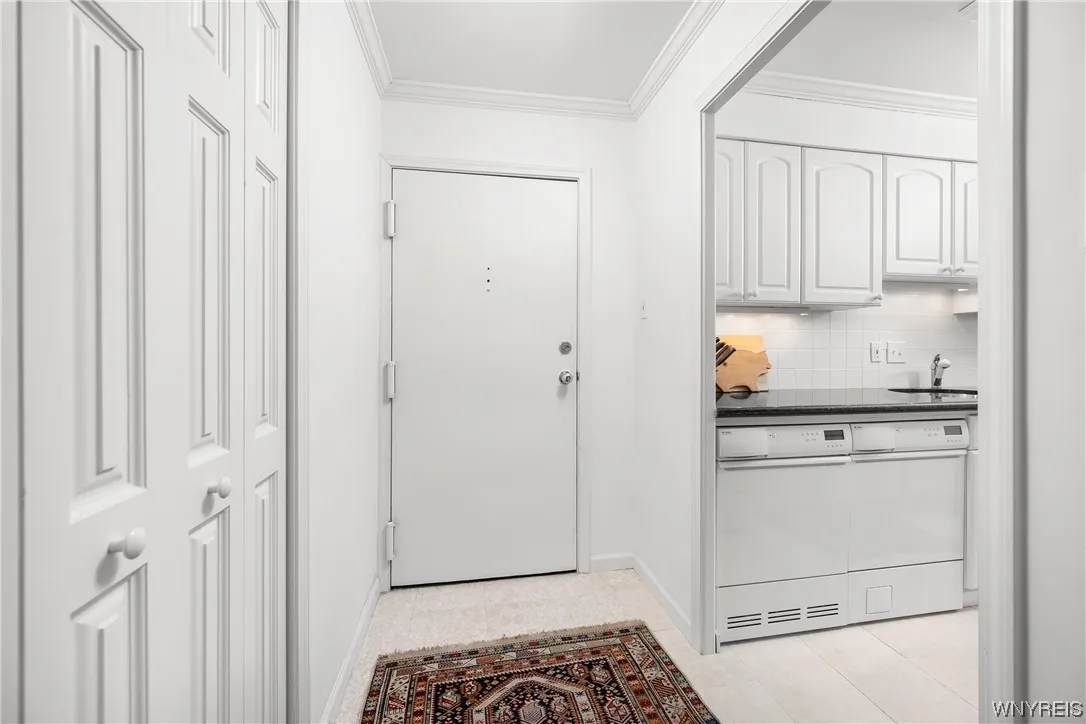 1088 Delaware Avenue 10a, Buffalo, New York 14209, Buffalo, New York 14209, 2 Bedrooms Bedrooms, 7 Rooms Rooms,2 BathroomsBathrooms,Residential,Closed,1088 Delaware Avenue 10a, Buffalo, New York 14209,0,B1519542