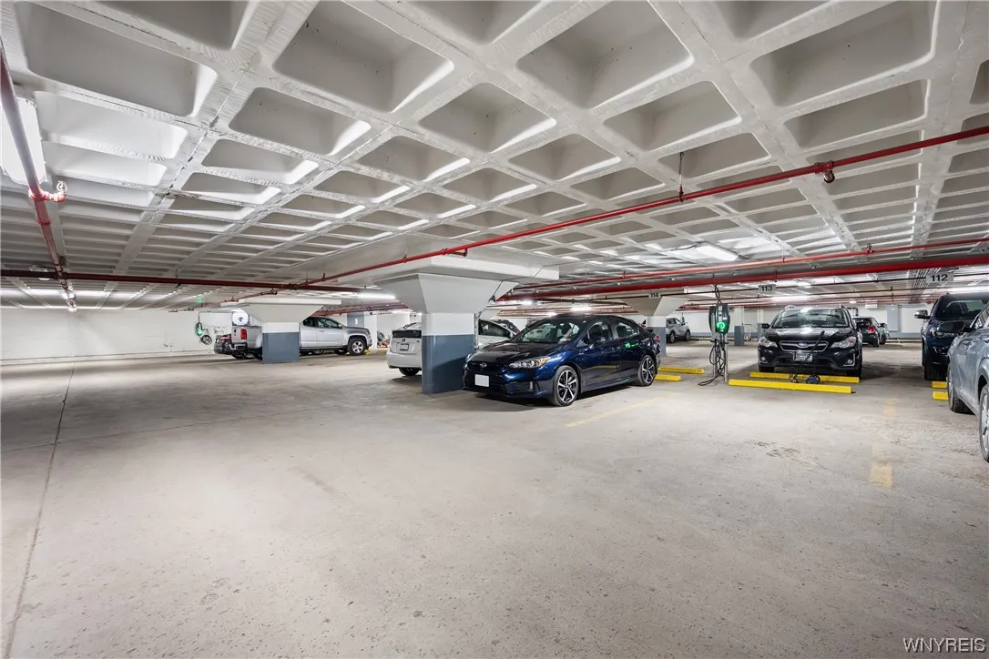 1088 Delaware Avenue 10a, Buffalo, New York 14209, Buffalo, New York 14209, 2 Bedrooms Bedrooms, 7 Rooms Rooms,2 BathroomsBathrooms,Residential,Closed,1088 Delaware Avenue 10a, Buffalo, New York 14209,0,B1519542