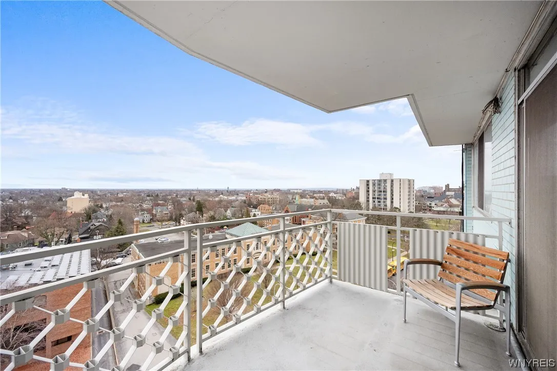 1088 Delaware Avenue 10a, Buffalo, New York 14209, Buffalo, New York 14209, 2 Bedrooms Bedrooms, 7 Rooms Rooms,2 BathroomsBathrooms,Residential,Closed,1088 Delaware Avenue 10a, Buffalo, New York 14209,0,B1519542