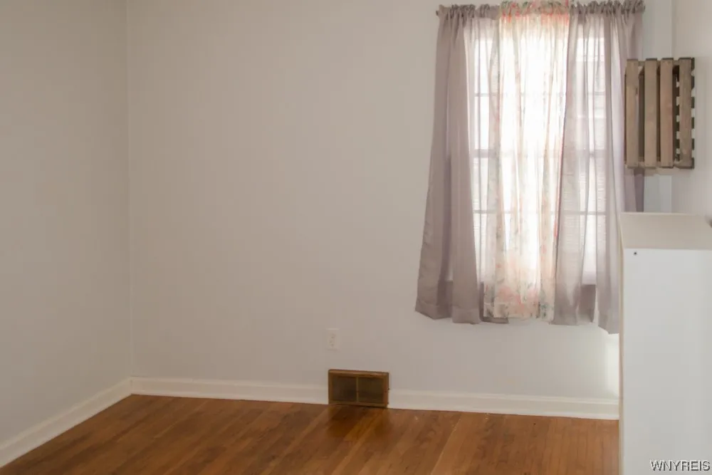 211 Orchard Park Road, West Seneca, New York 14224, West Seneca, New York 14224, 2 Bedrooms Bedrooms, 6 Rooms Rooms,1 BathroomBathrooms,Residential,Closed,211 Orchard Park Road, West Seneca, New York 14224,0,B1520476