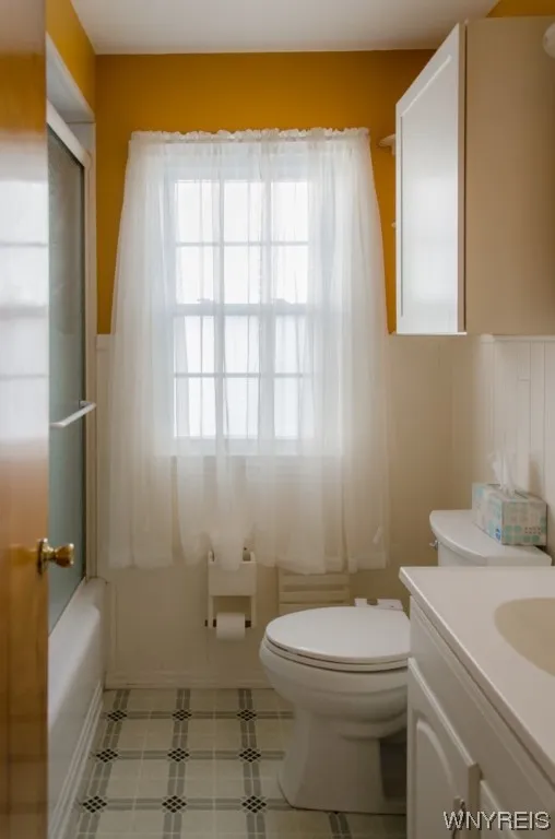 211 Orchard Park Road, West Seneca, New York 14224, West Seneca, New York 14224, 2 Bedrooms Bedrooms, 6 Rooms Rooms,1 BathroomBathrooms,Residential,Closed,211 Orchard Park Road, West Seneca, New York 14224,0,B1520476