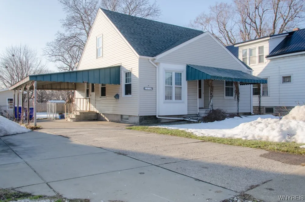 211 Orchard Park Road, West Seneca, New York 14224, West Seneca, New York 14224, 2 Bedrooms Bedrooms, 6 Rooms Rooms,1 BathroomBathrooms,Residential,Closed,211 Orchard Park Road, West Seneca, New York 14224,0,B1520476