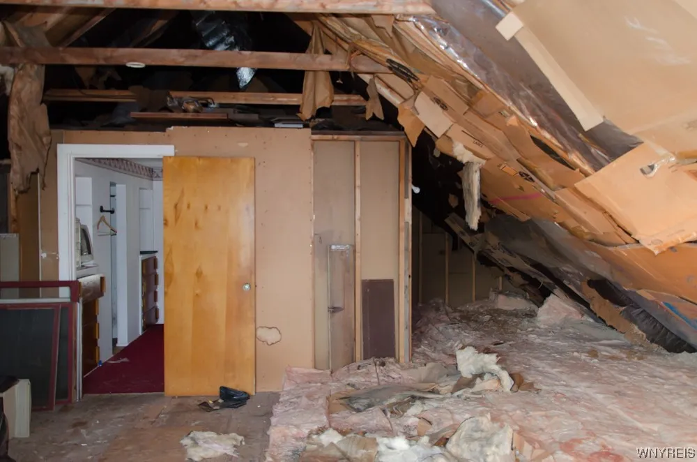 211 Orchard Park Road, West Seneca, New York 14224, West Seneca, New York 14224, 2 Bedrooms Bedrooms, 6 Rooms Rooms,1 BathroomBathrooms,Residential,Closed,211 Orchard Park Road, West Seneca, New York 14224,0,B1520476