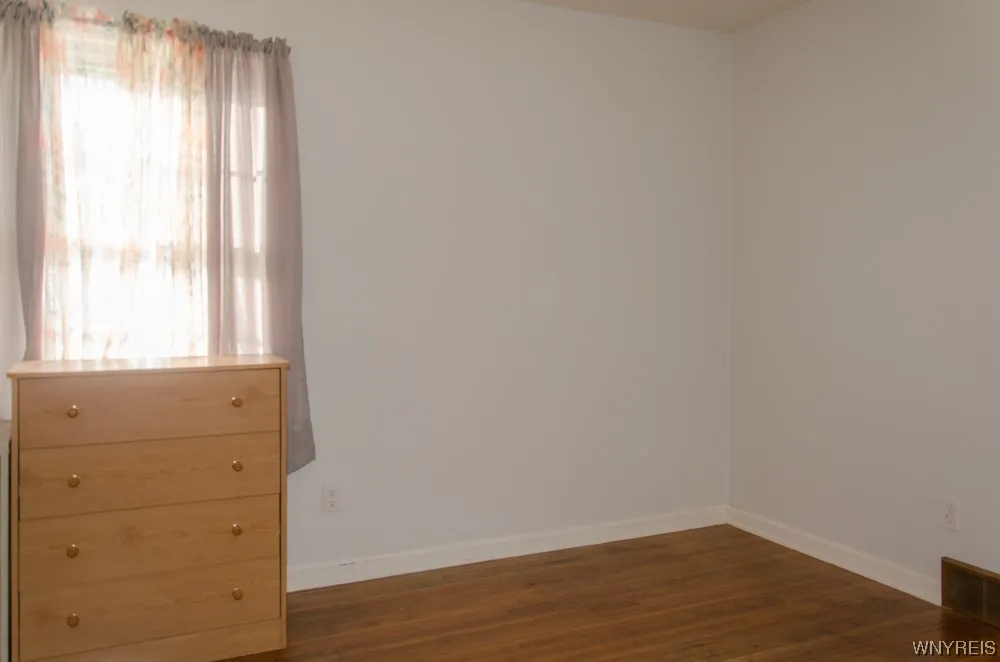 211 Orchard Park Road, West Seneca, New York 14224, West Seneca, New York 14224, 2 Bedrooms Bedrooms, 6 Rooms Rooms,1 BathroomBathrooms,Residential,Closed,211 Orchard Park Road, West Seneca, New York 14224,0,B1520476