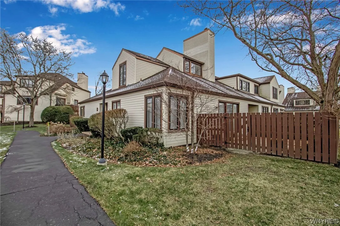 158 Old Meadow Drive, Amherst, New York 14051, Amherst, New York 14051, 3 Bedrooms Bedrooms, 7 Rooms Rooms,2 BathroomsBathrooms,Residential,Closed,158 Old Meadow Drive, Amherst, New York 14051,0,B1520618