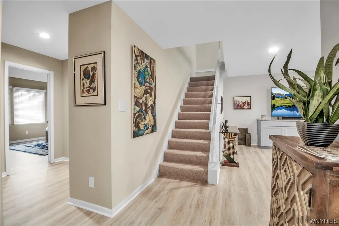 158 Old Meadow Drive, Amherst, New York 14051, Amherst, New York 14051, 3 Bedrooms Bedrooms, 7 Rooms Rooms,2 BathroomsBathrooms,Residential,Closed,158 Old Meadow Drive, Amherst, New York 14051,0,B1520618