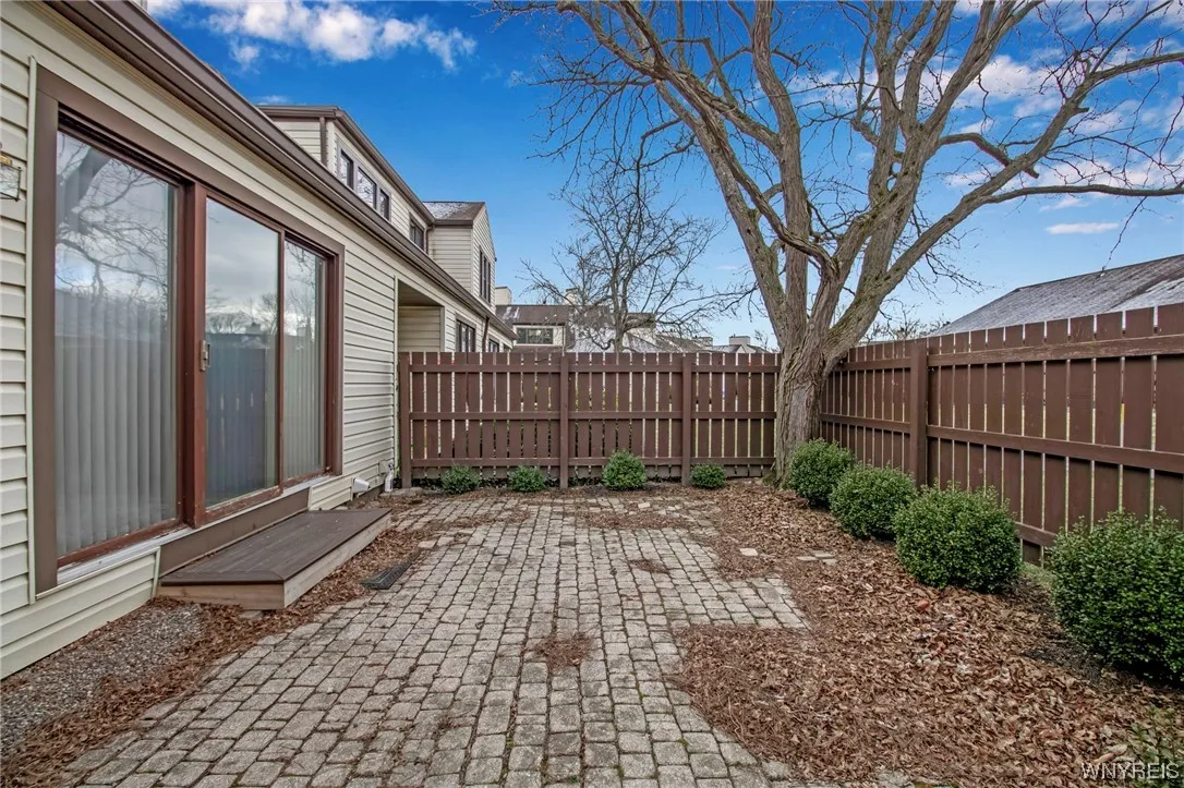 158 Old Meadow Drive, Amherst, New York 14051, Amherst, New York 14051, 3 Bedrooms Bedrooms, 7 Rooms Rooms,2 BathroomsBathrooms,Residential,Closed,158 Old Meadow Drive, Amherst, New York 14051,0,B1520618