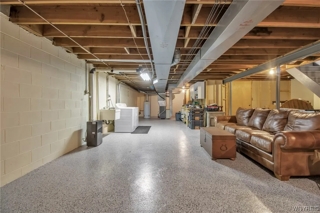 158 Old Meadow Drive, Amherst, New York 14051, Amherst, New York 14051, 3 Bedrooms Bedrooms, 7 Rooms Rooms,2 BathroomsBathrooms,Residential,Closed,158 Old Meadow Drive, Amherst, New York 14051,0,B1520618