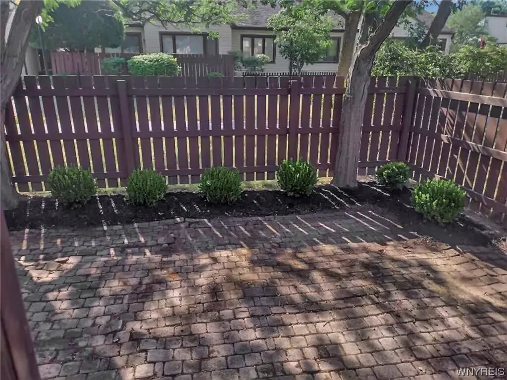158 Old Meadow Drive, Amherst, New York 14051, Amherst, New York 14051, 3 Bedrooms Bedrooms, 7 Rooms Rooms,2 BathroomsBathrooms,Residential,Closed,158 Old Meadow Drive, Amherst, New York 14051,0,B1520618