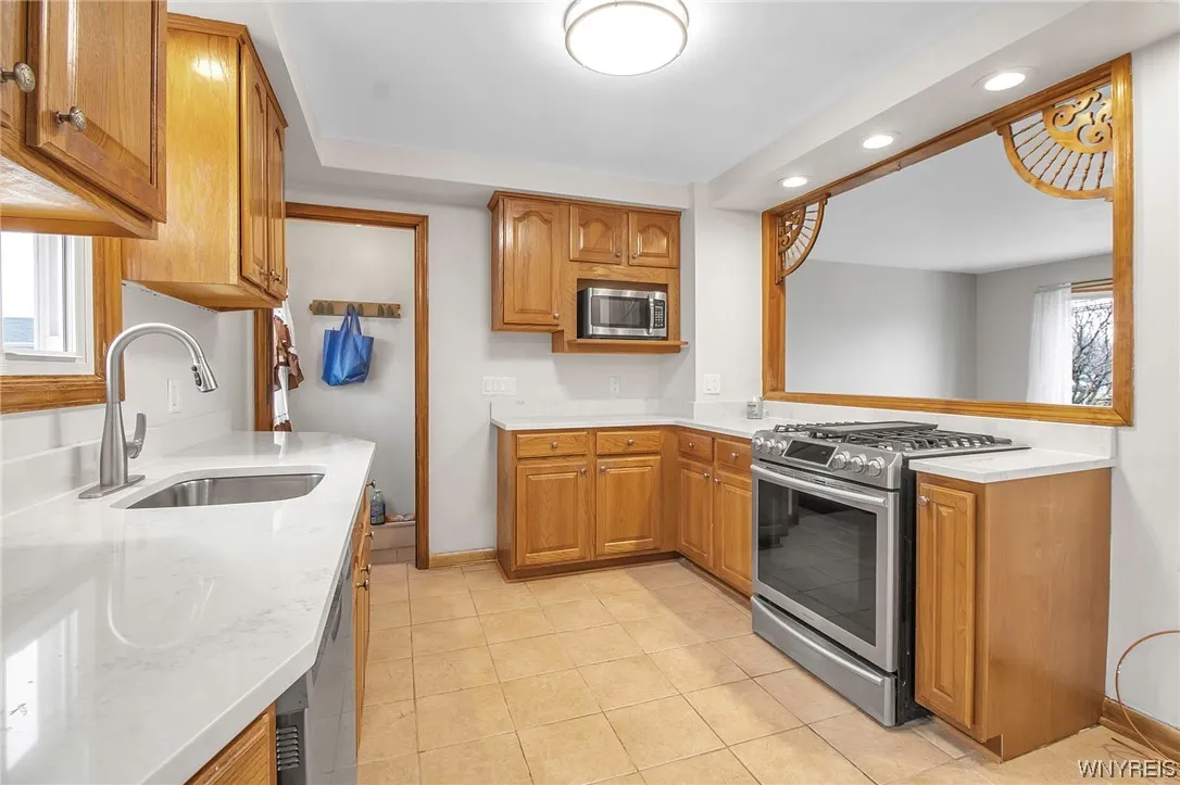 144 Two Mile Creek Road, Tonawanda-town, New York, Tonawanda, New York 14150, 3 Bedrooms Bedrooms, 6 Rooms Rooms,1 BathroomBathrooms,Residential,Closed,144 Two Mile Creek Road, Tonawanda-town, New York ,0,B1520729