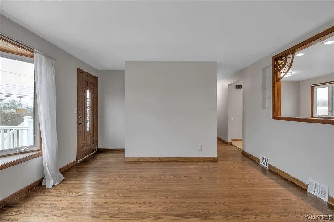 144 Two Mile Creek Road, Tonawanda-town, New York, Tonawanda, New York 14150, 3 Bedrooms Bedrooms, 6 Rooms Rooms,1 BathroomBathrooms,Residential,Closed,144 Two Mile Creek Road, Tonawanda-town, New York ,0,B1520729