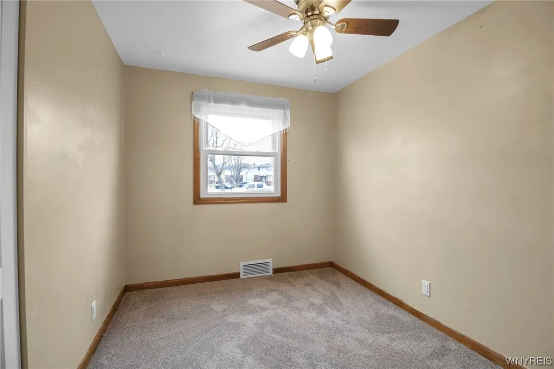 144 Two Mile Creek Road, Tonawanda-town, New York, Tonawanda, New York 14150, 3 Bedrooms Bedrooms, 6 Rooms Rooms,1 BathroomBathrooms,Residential,Closed,144 Two Mile Creek Road, Tonawanda-town, New York ,0,B1520729