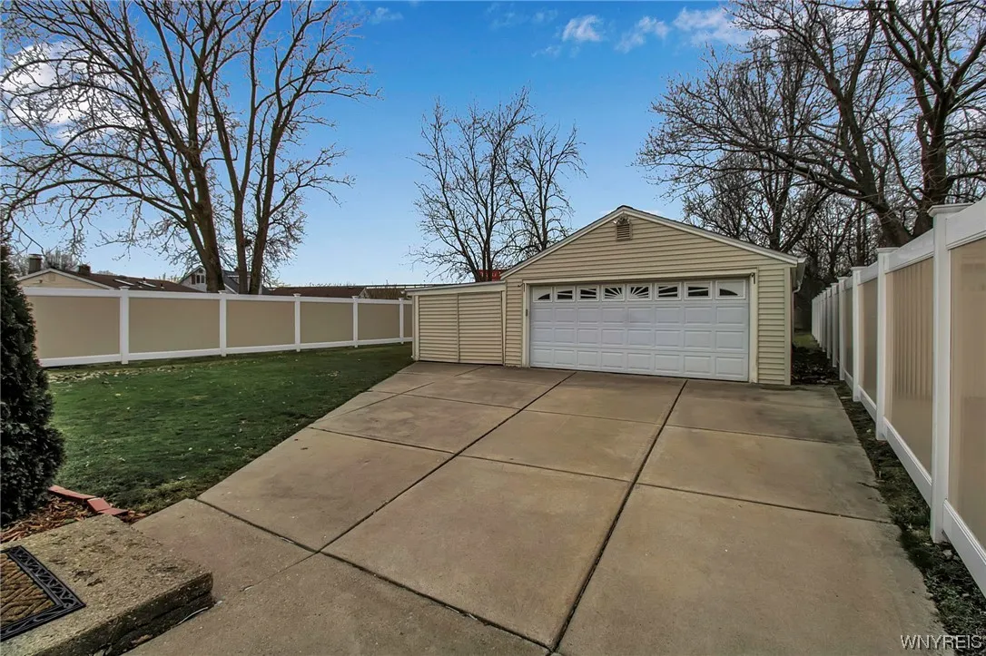 144 Two Mile Creek Road, Tonawanda-town, New York, Tonawanda, New York 14150, 3 Bedrooms Bedrooms, 6 Rooms Rooms,1 BathroomBathrooms,Residential,Closed,144 Two Mile Creek Road, Tonawanda-town, New York ,0,B1520729