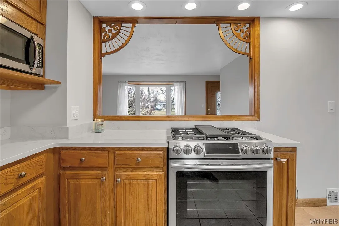 144 Two Mile Creek Road, Tonawanda-town, New York, Tonawanda, New York 14150, 3 Bedrooms Bedrooms, 6 Rooms Rooms,1 BathroomBathrooms,Residential,Closed,144 Two Mile Creek Road, Tonawanda-town, New York ,0,B1520729