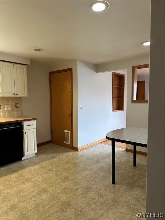 28 Springfield Avenue, Tonawanda-town, New York 14, Tonawanda, New York 14150, 3 Bedrooms Bedrooms, 5 Rooms Rooms,2 BathroomsBathrooms,Residential,Closed,28 Springfield Avenue, Tonawanda-town, New York 14,0,B1521018