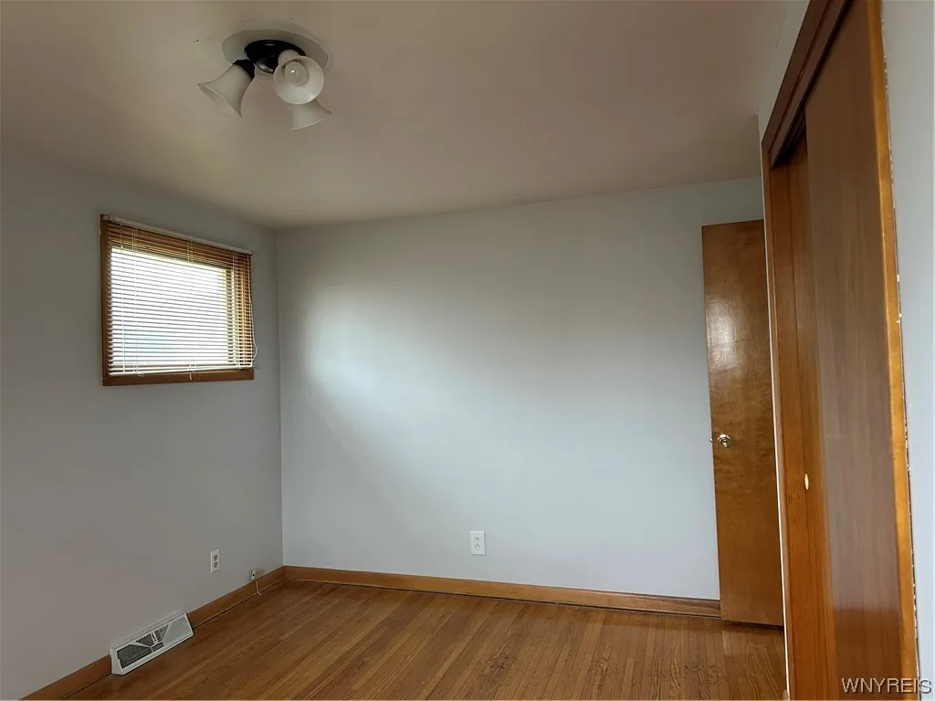 28 Springfield Avenue, Tonawanda-town, New York 14, Tonawanda, New York 14150, 3 Bedrooms Bedrooms, 5 Rooms Rooms,2 BathroomsBathrooms,Residential,Closed,28 Springfield Avenue, Tonawanda-town, New York 14,0,B1521018