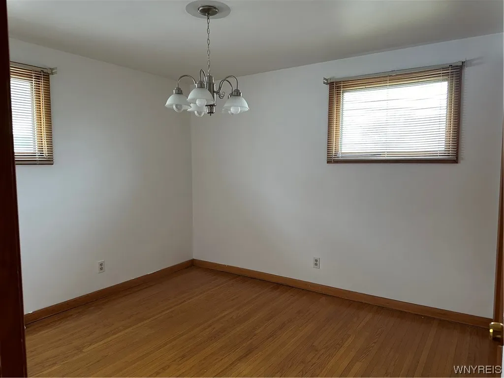 28 Springfield Avenue, Tonawanda-town, New York 14, Tonawanda, New York 14150, 3 Bedrooms Bedrooms, 5 Rooms Rooms,2 BathroomsBathrooms,Residential,Closed,28 Springfield Avenue, Tonawanda-town, New York 14,0,B1521018