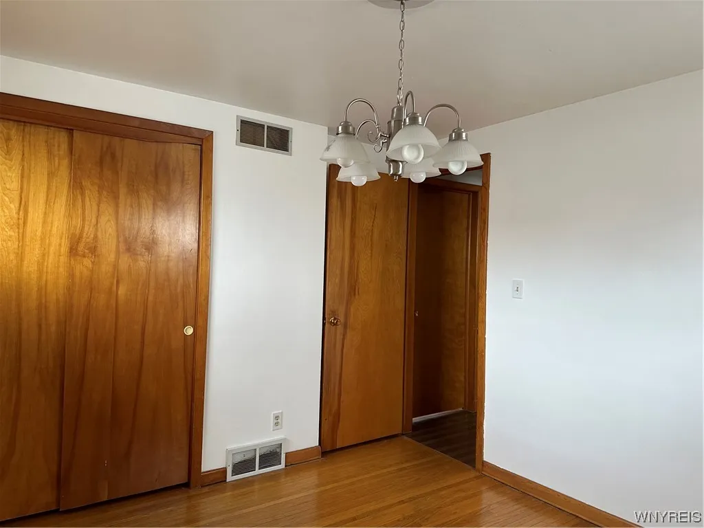 28 Springfield Avenue, Tonawanda-town, New York 14, Tonawanda, New York 14150, 3 Bedrooms Bedrooms, 5 Rooms Rooms,2 BathroomsBathrooms,Residential,Closed,28 Springfield Avenue, Tonawanda-town, New York 14,0,B1521018