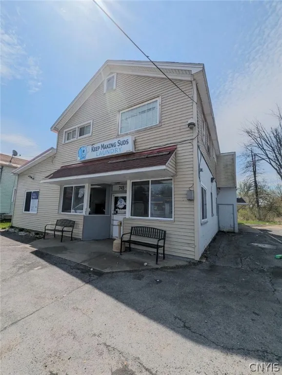 745-747 Erie Blvd, Rome-inside, New York 13440, Rome, New York 13440, ,Commercial Sale,For Sale,745-747 Erie Blvd, Rome-inside, New York 13440,0,S1521743