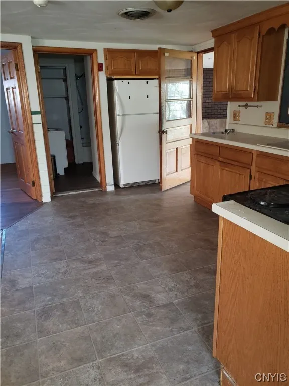 745-747 Erie Blvd, Rome-inside, New York 13440, Rome, New York 13440, ,Commercial Sale,For Sale,745-747 Erie Blvd, Rome-inside, New York 13440,0,S1521743