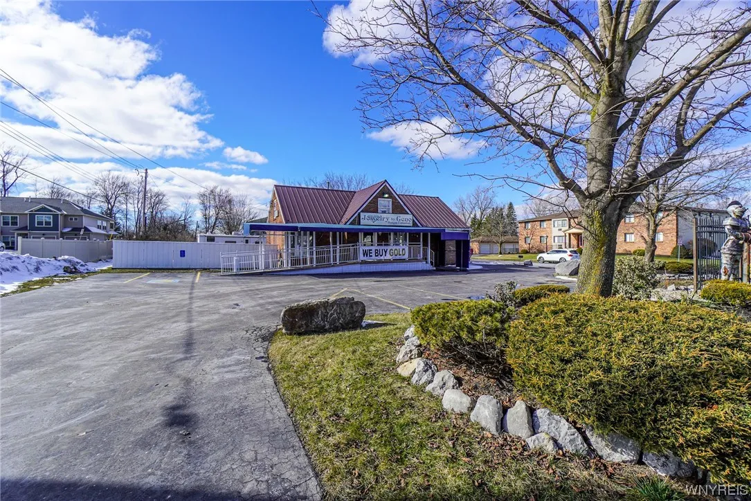 4734 Transit Road, Cheektowaga, New York 14043, Cheektowaga, New York 14043, ,Commercial Sale,For Sale,4734 Transit Road, Cheektowaga, New York 14043,B1522062