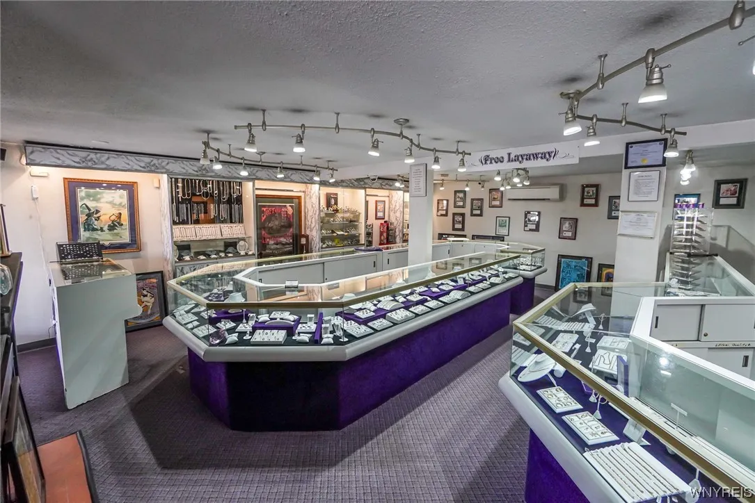 4734 Transit Road, Cheektowaga, New York 14043, Cheektowaga, New York 14043, ,Commercial Sale,For Sale,4734 Transit Road, Cheektowaga, New York 14043,B1522062