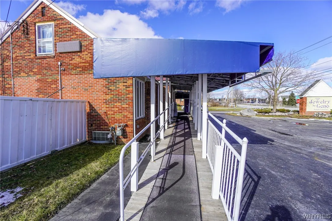 4734 Transit Road, Cheektowaga, New York 14043, Cheektowaga, New York 14043, ,Commercial Sale,For Sale,4734 Transit Road, Cheektowaga, New York 14043,B1522062