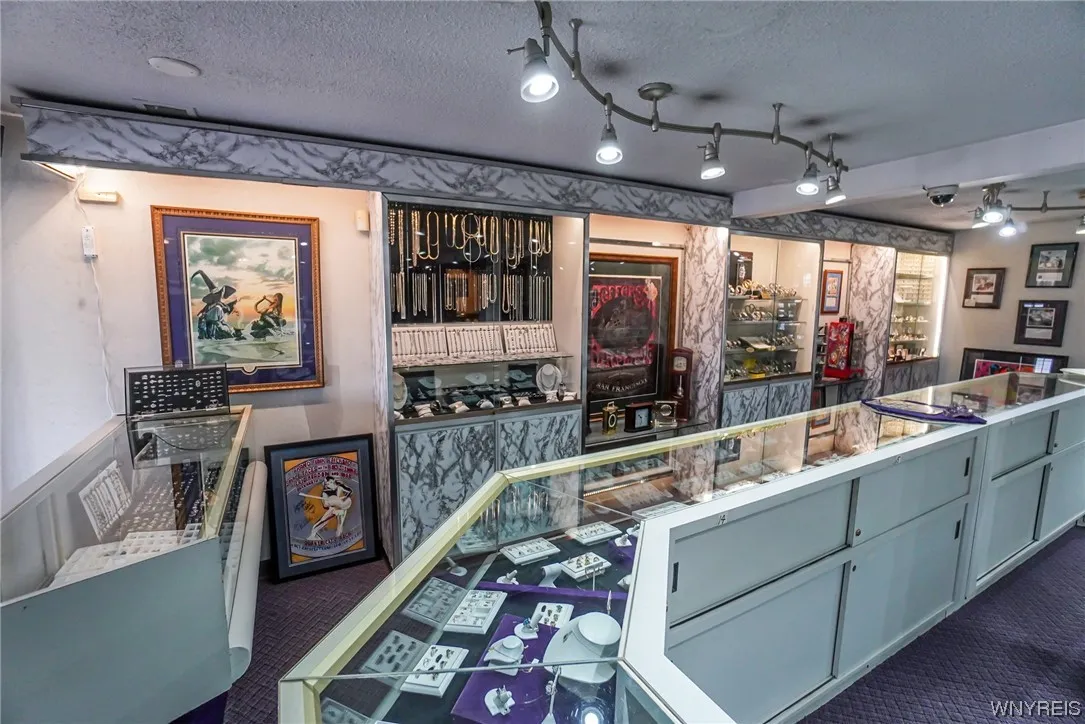 4734 Transit Road, Cheektowaga, New York 14043, Cheektowaga, New York 14043, ,Commercial Sale,For Sale,4734 Transit Road, Cheektowaga, New York 14043,B1522062