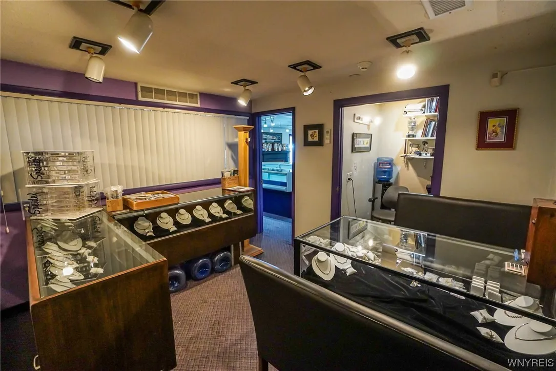 4734 Transit Road, Cheektowaga, New York 14043, Cheektowaga, New York 14043, ,Commercial Sale,For Sale,4734 Transit Road, Cheektowaga, New York 14043,B1522062