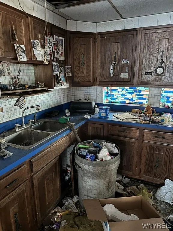 20 Heward Avenue, Buffalo, New York 14207, Buffalo, New York 14207, 3 Bedrooms Bedrooms, 8 Rooms Rooms,2 BathroomsBathrooms,Residential,Closed,20 Heward Avenue, Buffalo, New York 14207,0,B1523225