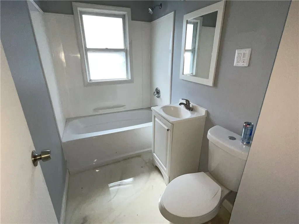 4758 South Park Avenue, Hamburg, New York 14075, Hamburg, New York 14075, 4 Bedrooms Bedrooms, 7 Rooms Rooms,1 BathroomBathrooms,Residential,Closed,4758 South Park Avenue, Hamburg, New York 14075,0,R1523674