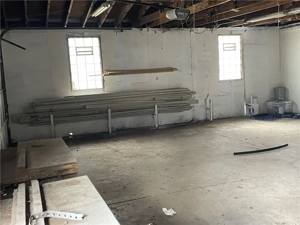 4758 South Park Avenue, Hamburg, New York 14075, Hamburg, New York 14075, 4 Bedrooms Bedrooms, 7 Rooms Rooms,1 BathroomBathrooms,Residential,Closed,4758 South Park Avenue, Hamburg, New York 14075,0,R1523674