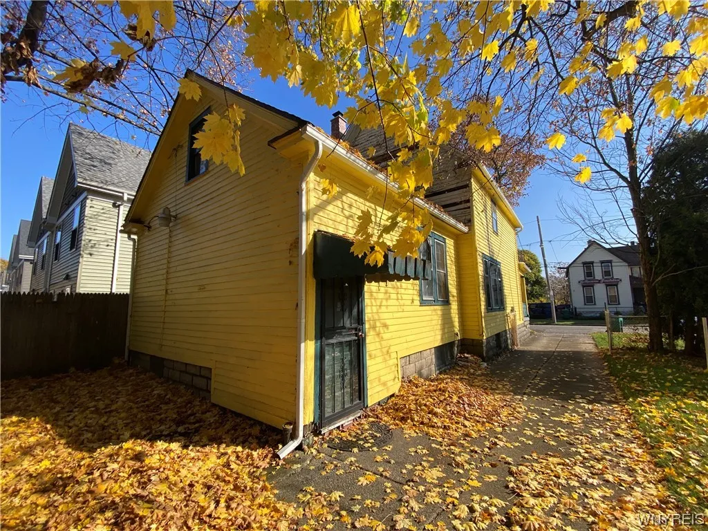 58 Grape Street, Buffalo, New York 14204, Buffalo, New York 14204, 3 Bedrooms Bedrooms, 6 Rooms Rooms,1 BathroomBathrooms,Residential,Closed,58 Grape Street, Buffalo, New York 14204,0,B1524734