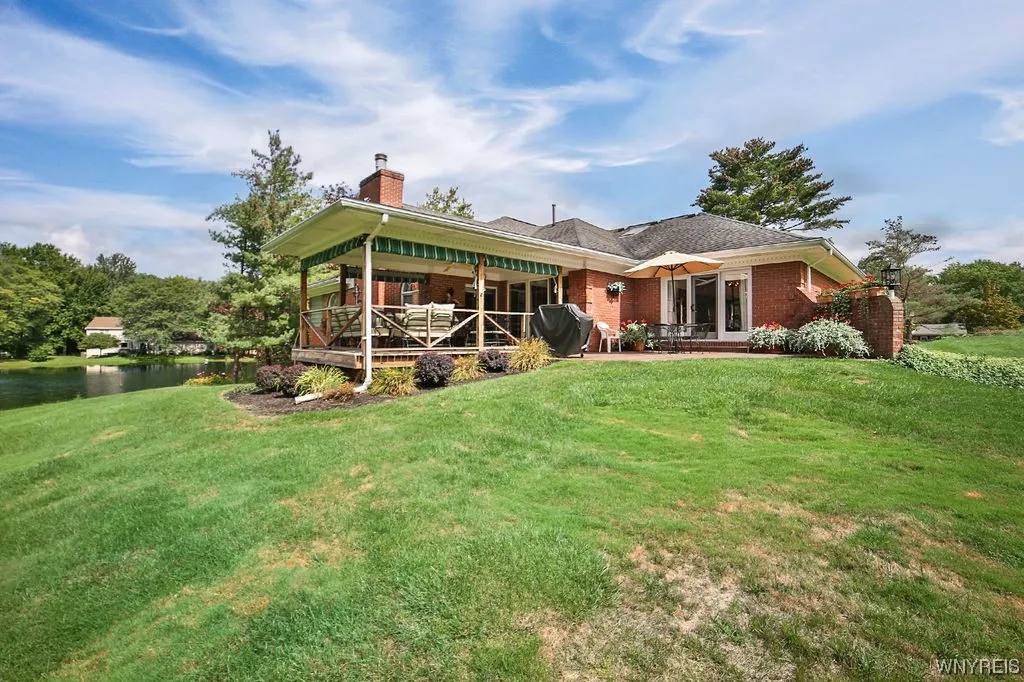 60 Willowbrook Drive, Orchard Park, New York 14127, Orchard Park, New York 14127, 3 Bedrooms Bedrooms, 8 Rooms Rooms,3 BathroomsBathrooms,Residential,Closed,60 Willowbrook Drive, Orchard Park, New York 14127,0,B1525050