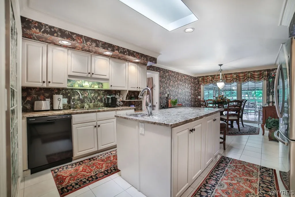 60 Willowbrook Drive, Orchard Park, New York 14127, Orchard Park, New York 14127, 3 Bedrooms Bedrooms, 8 Rooms Rooms,3 BathroomsBathrooms,Residential,Closed,60 Willowbrook Drive, Orchard Park, New York 14127,0,B1525050