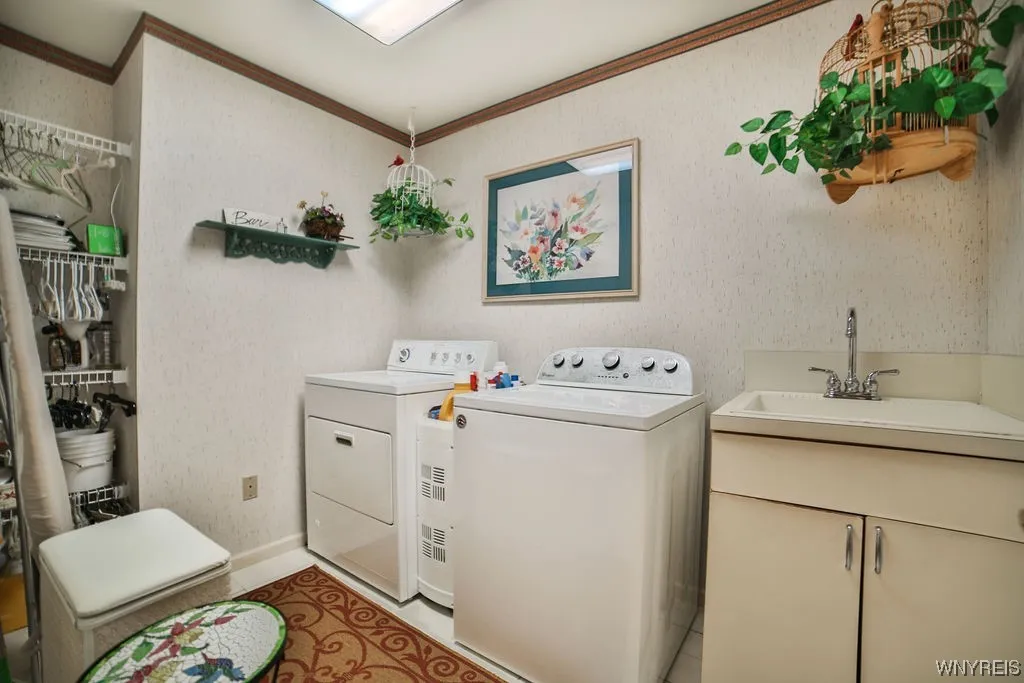 60 Willowbrook Drive, Orchard Park, New York 14127, Orchard Park, New York 14127, 3 Bedrooms Bedrooms, 8 Rooms Rooms,3 BathroomsBathrooms,Residential,Closed,60 Willowbrook Drive, Orchard Park, New York 14127,0,B1525050