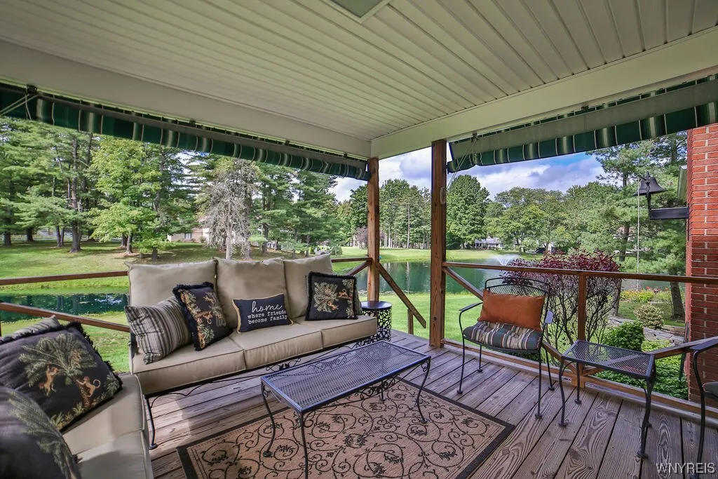60 Willowbrook Drive, Orchard Park, New York 14127, Orchard Park, New York 14127, 3 Bedrooms Bedrooms, 8 Rooms Rooms,3 BathroomsBathrooms,Residential,Closed,60 Willowbrook Drive, Orchard Park, New York 14127,0,B1525050