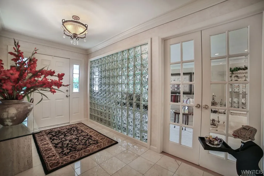 60 Willowbrook Drive, Orchard Park, New York 14127, Orchard Park, New York 14127, 3 Bedrooms Bedrooms, 8 Rooms Rooms,3 BathroomsBathrooms,Residential,Closed,60 Willowbrook Drive, Orchard Park, New York 14127,0,B1525050