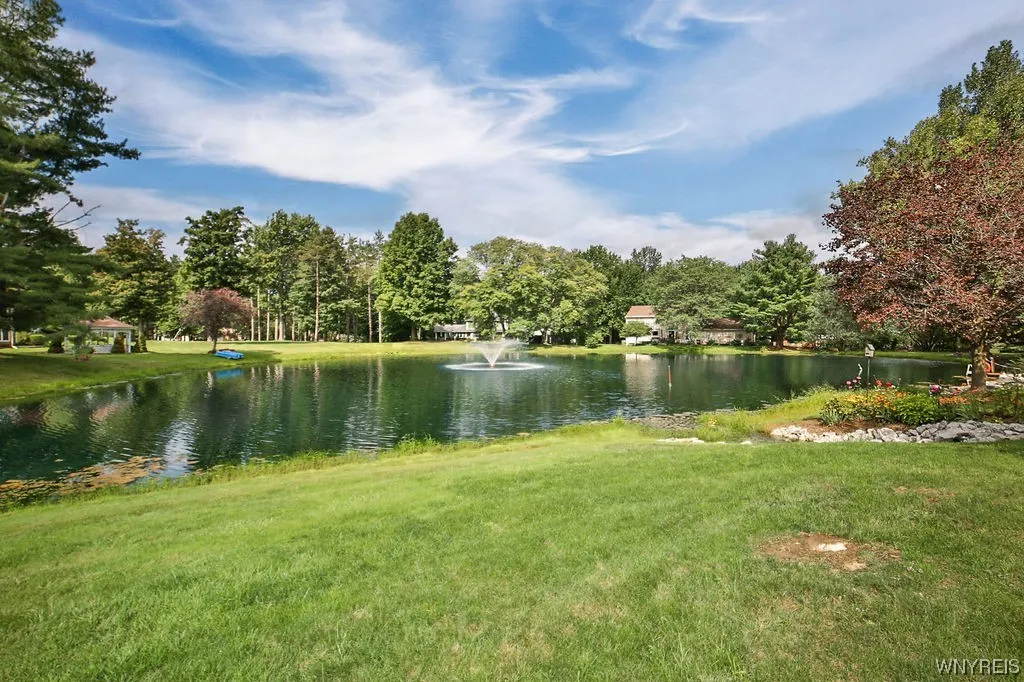 60 Willowbrook Drive, Orchard Park, New York 14127, Orchard Park, New York 14127, 3 Bedrooms Bedrooms, 8 Rooms Rooms,3 BathroomsBathrooms,Residential,Closed,60 Willowbrook Drive, Orchard Park, New York 14127,0,B1525050