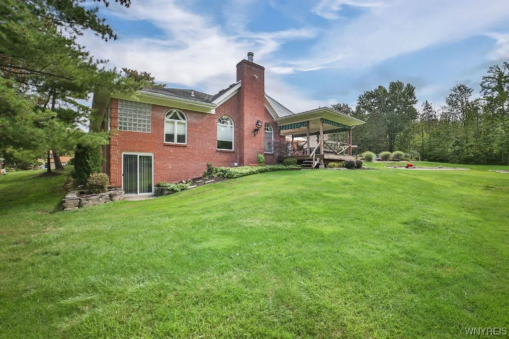 60 Willowbrook Drive, Orchard Park, New York 14127, Orchard Park, New York 14127, 3 Bedrooms Bedrooms, 8 Rooms Rooms,3 BathroomsBathrooms,Residential,Closed,60 Willowbrook Drive, Orchard Park, New York 14127,0,B1525050