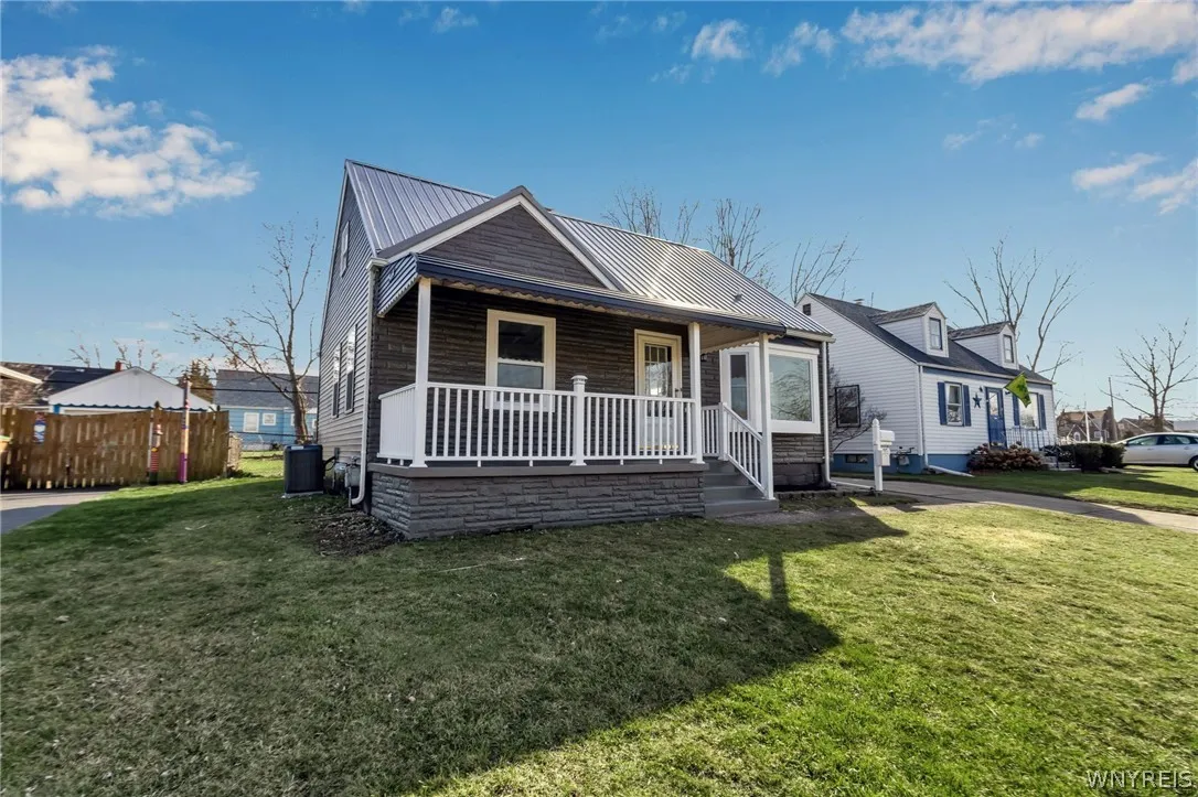 35 Daniel Avenue, Cheektowaga, New York 14225, Cheektowaga, New York 14225, 3 Bedrooms Bedrooms, 5 Rooms Rooms,2 BathroomsBathrooms,Residential,Closed,35 Daniel Avenue, Cheektowaga, New York 14225,0,B1524948