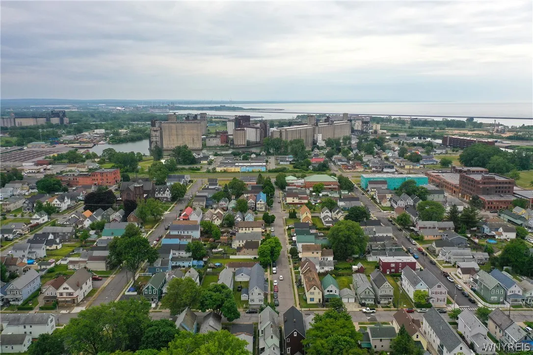 201 Mackinaw Street, Buffalo, New York 14204, Buffalo, New York 14204, 8 Bedrooms Bedrooms, ,4 BathroomsBathrooms,Residential,Closed,201 Mackinaw Street, Buffalo, New York 14204,0,B1526558