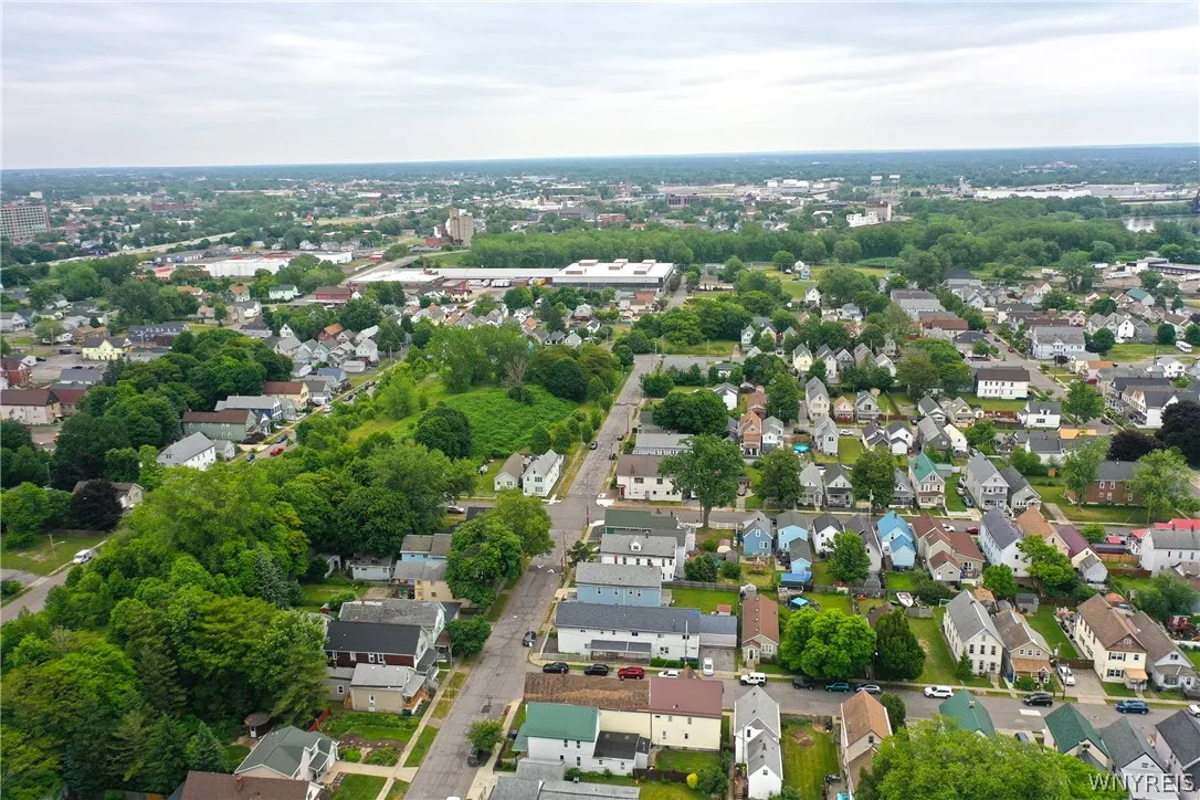 201 Mackinaw Street, Buffalo, New York 14204, Buffalo, New York 14204, 8 Bedrooms Bedrooms, ,4 BathroomsBathrooms,Residential,Closed,201 Mackinaw Street, Buffalo, New York 14204,0,B1526558