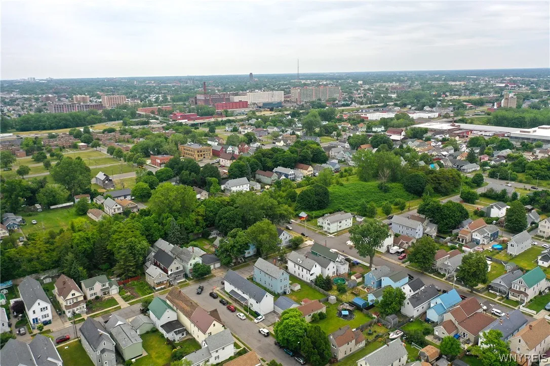 201 Mackinaw Street, Buffalo, New York 14204, Buffalo, New York 14204, 8 Bedrooms Bedrooms, ,4 BathroomsBathrooms,Residential,Closed,201 Mackinaw Street, Buffalo, New York 14204,0,B1526558