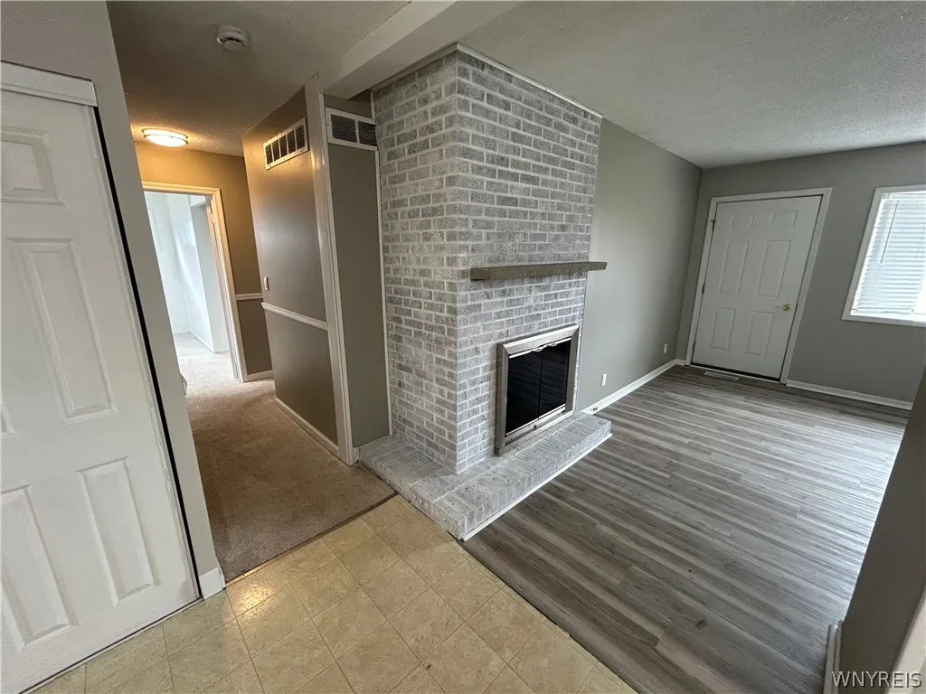24 Glenhurst Road, Tonawanda-town, New York 14150, Tonawanda, New York 14150, 3 Bedrooms Bedrooms, 8 Rooms Rooms,1 BathroomBathrooms,Residential Lease,Closed,24 Glenhurst Road, Tonawanda-town, New York 14150,0,B1526952