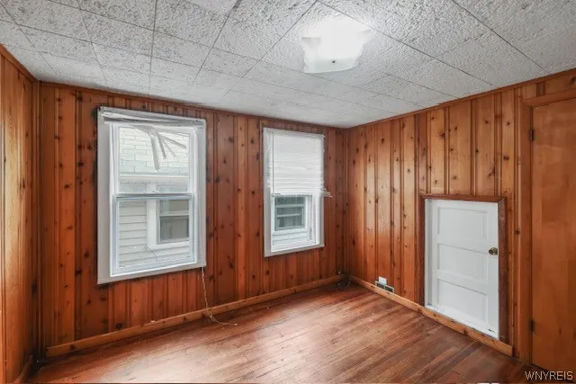77 Heath (upper Apartment) Street, Buffalo, New Yo, Buffalo, New York 14214, 4 Bedrooms Bedrooms, 7 Rooms Rooms,1 BathroomBathrooms,Residential Lease,Closed,77 Heath (upper Apartment) Street, Buffalo, New Yo,0,B1527849