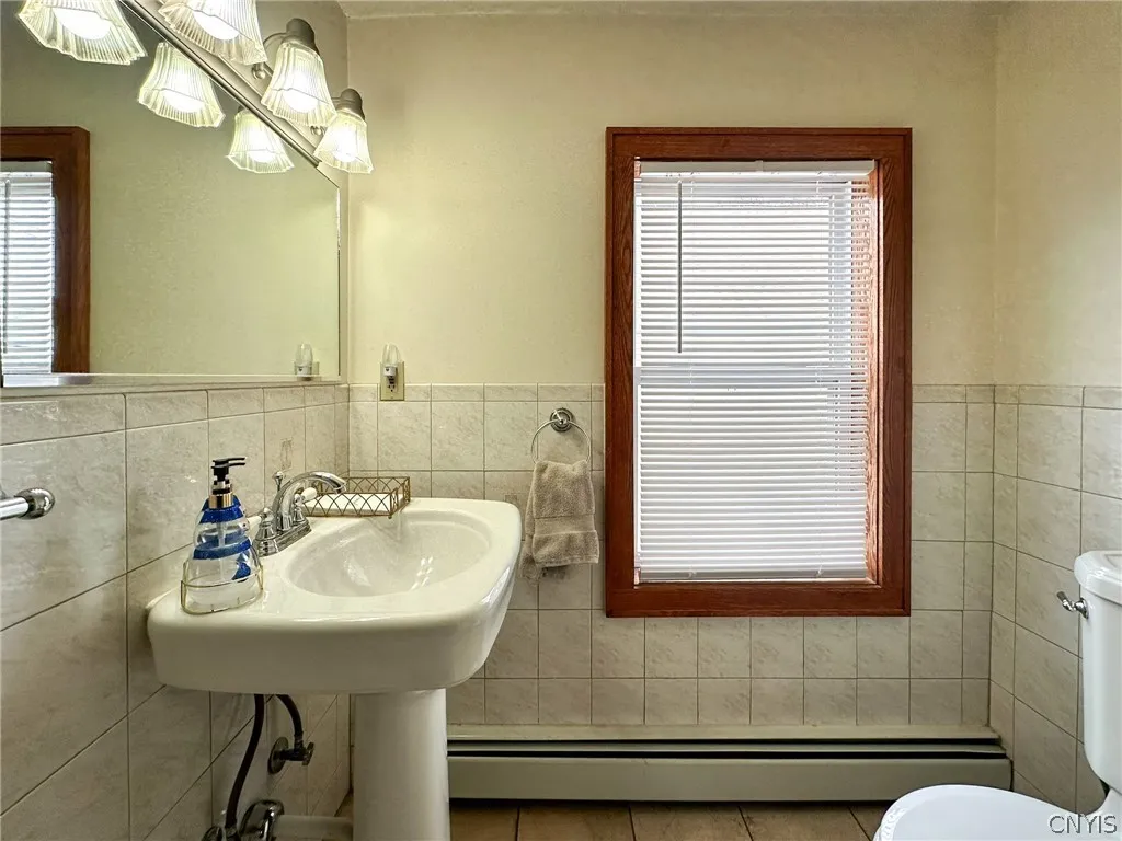 25 Greenman Avenue, Whitestown, New York 13417, Whitestown, New York 13417, 6 Bedrooms Bedrooms, ,2 BathroomsBathrooms,Residential,Closed,25 Greenman Avenue, Whitestown, New York 13417,0,S1528183