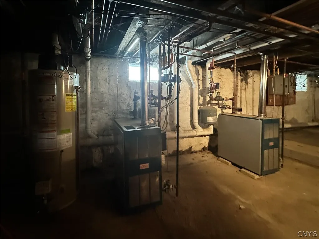 25 Greenman Avenue, Whitestown, New York 13417, Whitestown, New York 13417, 6 Bedrooms Bedrooms, ,2 BathroomsBathrooms,Residential,Closed,25 Greenman Avenue, Whitestown, New York 13417,0,S1528183